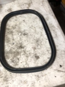 1993 KAWASAKI JET SKI 750 SSXi FRONT HOOD BUCKET SEAL - Picture 1 of 2