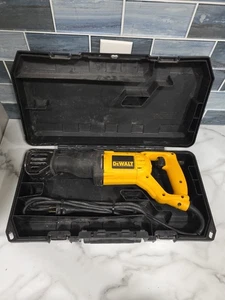 DeWalt DW304P Variable Speed Corded 1 1/8" Stroke Reciprocating Saw- Tested - Picture 1 of 8