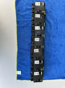 Disyuntor Square D EHB24020PL 20 Amp 2 Polos 277 VAC EHB Power Link. - Imagen 1 de 9