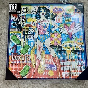 NEW LIMITED EDITION MERCEDES LAGUNAS WONDER WOMAN FRAMED ART PAINTING - Picture 1 of 7
