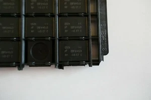 Memoria Flash Strata JS28F640J3-115 256-Mbit (x8/x16) (Ubicación 004) - Imagen 1 de 4