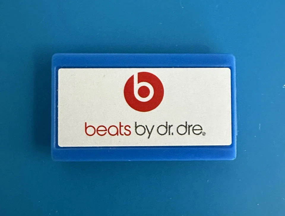 2015 Monopoly Empire BLUE BEATS BY DR. DRE TILE Game Replacement Piece - Image 1 of 1