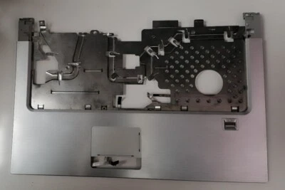 GENUINE DELL XPS M1530 PALMREST TOUCHPAD WITH FINGERPRINT READER 0XR215 SILVER - Image 1 of 4