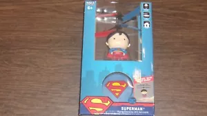 Neu im Karton Superman fliegende Figur UFO Hubschrauber DC Comics Steuerung mit der Hand - Bild 1 von 4