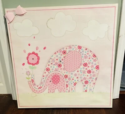 Decoración de guardería/BR para niñas: rosa floral mamá y bebé elefante; 30”H x 30”W x 1,5”D Foto 1 de 3