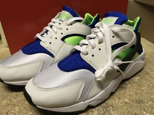 DS MENS NIKE AIR HUARACHE SCREAM GREEN DD1068 100 SZ 8.5 AUTHENTIC Defect - Picture 1 of 11
