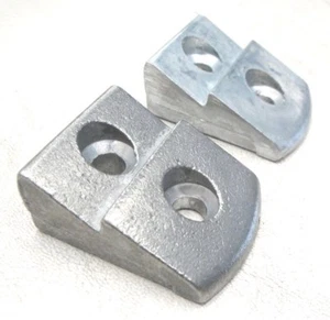 1948 1949 1950 1951 1950 48 49 50 51 52 FORD F1 F2 TRUCK DOOR STRIKER PLATE NEW* - Picture 1 of 6