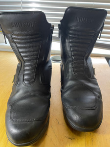 Bullson black leather waterproof ankle motocycle boots size 9 uk