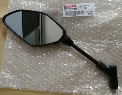 SPECCHIO SPECCHIETTO SINISTRO ORIGINALE YAMAHA MT 125 2015 2016 2017 2018 2019 - Immagine 1 di 2