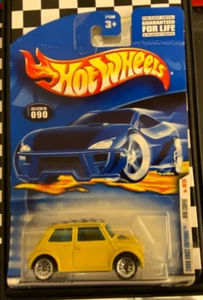 1/64 MINI COOPER YELLOW HOT WHEELS 2000 FIRST EDITION 30/36 #090 - Picture 1 of 4