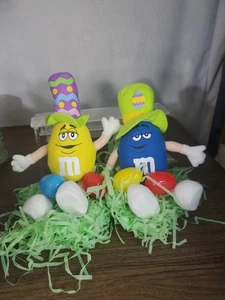 Galerie gelb blau M&M Candy Stofftier mit Hut, Ostern Motiv Plüsch - LESEN - Bild 1 von 10