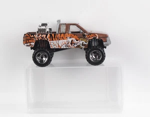 Hot Wheels 2000 - COLECCIONISTA - CAMIÓN NISSAN - PAQUETE DE ATAQUE - EN CAJA DE PVC SIN USAR - Imagen 1 de 3