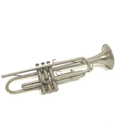 YAMAHA YTR-136 Trumpet silver Bb Maintained No case - Image 1 of 4
