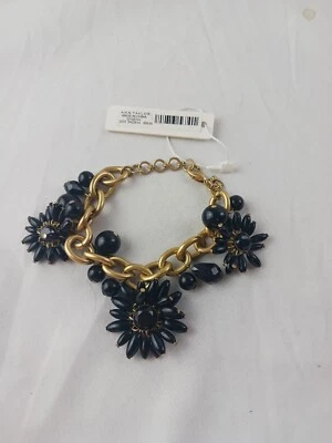 Pulsera colgante Ann Taylor tono latón negro cuentas flores dijes declaración Foto 1 de 4