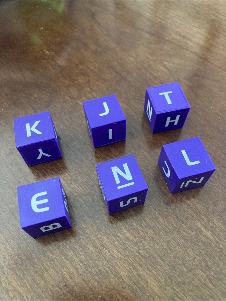 Juego de mesa Cranium Pop 5 2006 6 cubos de cráneo dados piezas de repuesto ~ excelente Foto 1 de 1