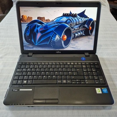 Fujitsu Lifebook A512, Intel Celeron, 15.6", Window 10, 750Gb HDD, 6Gb RAM (F04) - Image 1 of 4