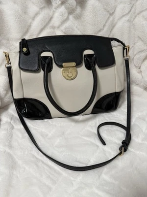 Bolso Cartera de Hombro Emma Fox Clásico de Cuero con Cremallera Superior Blanco y Negro Foto 1 de 4