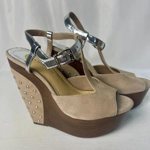 Gianni Bini Womens Shoes Platform Wedge Beige Studded Size 8.5M - Picture 1 of 13