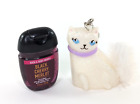 Poche chat blanche Bath & Body Works * support de dos arrière flou cerise noir merlot