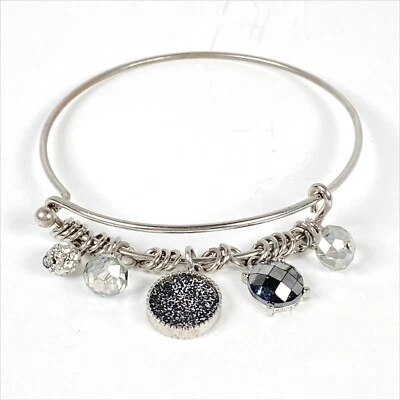 Brazalete Brazalete Tono Plata Dije Alambre Colgante Gris Cristal Estrás Joyería Foto 1 de 4
