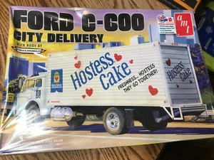 FORD C-600 City Delivery Hostess Cake New Damaged Box - Picture 1 of 9