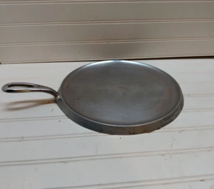 Griswold #9 Nickel Chrome Block Logo Cast Iron 10" Griddle Skillet Grill Erie - Picture 1 of 5