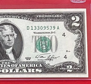1976 $2 TWO DOLLAR BILL ( CLEVELAND D ) Uncirculated - Picture 1 of 3