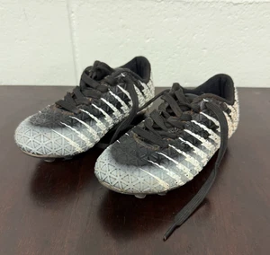 Tacchetti calcio Vizari Bolt FG ragazzo usati nero/argento/bianco - taglia 10C - Foto 1 di 11