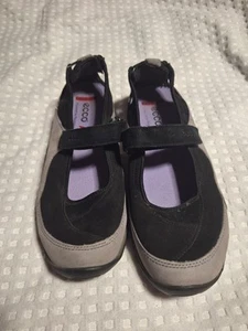 Ecco Receptor Black & Gray Nubuck Mary Jane Flats Size Eu39L  US 8.8.5 - Picture 1 of 7