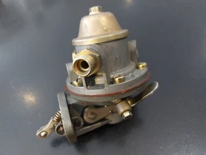 Mercedes W121 Kraftstoffpumpe 1685747 M121 Motor - Picture 1 of 2