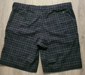 NIKE PANTALONES CORTOS DEPORTIVOS DE GOLF PARA HOMBRE ELÁSTICOS TALLA 40 GRIS Y NEGRO A CUADROS PARA HOMBRE - Imagen 1 de 8