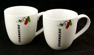 Zwei Starbucks Kaffeetassen Christmas Holiday Tassen 13oz Taube Fäustlinge 2011 Winter - Bild 1 von 6