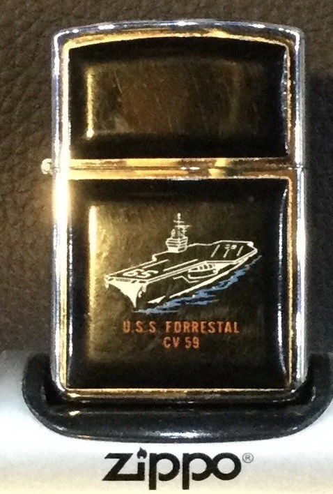1988 Ultralite Zippo, EUA Forrestal CV 59, VGC+, HTF - Imagem 1 de 4