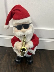 Pan Asian Creations 16 Zoll Jazz Santa animierte musikalische Plüschwerke beleuchtet Tänze - Bild 1 von 8