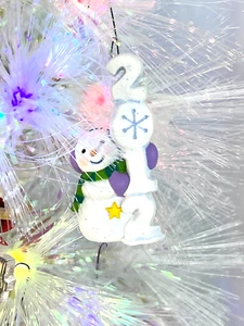 2012 Hallmark FROSTY FUN Decade Snowman #3 Series Keepsake Ornament - Picture 1 of 7