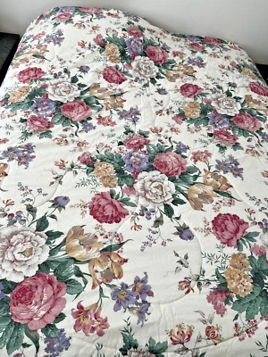 Vintage Fieldcrest Floral Comforter 98x87 Queen USA County Cottage Granny - Image 1 of 4