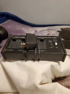 Realistic 4-Channel Stereo Microphone Mixer 32-1105A. Untested  - Picture 1 of 3