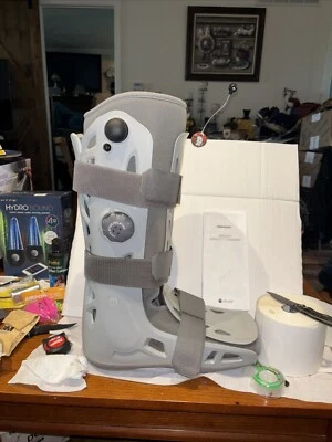 Aircast AirSelect Soft Strike Walker Boot XL Gray w/ Hook & Loop Closure by DJO - Image 1 of 4