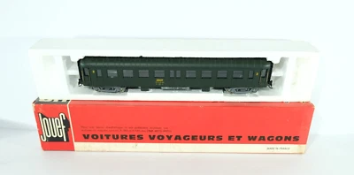 Jouef HO Gauge 5111 Voiture A Rivets 2nd Class Train Coach Model Railway Car D10 - Image 1 of 4