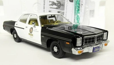Greenlight 1/18 Scale - 1977 Dodge Monaco Police + Terminator Diecast model car - Image 1 of 4