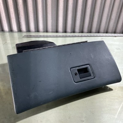 1995 - 1997 年福特皇冠维多利亚手套盒勃艮第带铰链原始设备制造商 64269 F5AB54060152 — 第 1/4 张图片