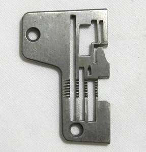 Placa de aguja de garganta genuina RIMOLDI 297-114/1 para máquina de coser 329 Overlock - Imagen 1 de 9