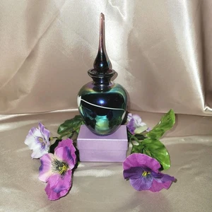 Vintage Amethyst/türkis irisierende Kunstglas Parfüm Flasche mit hängenden Herzen EUC  - Bild 1 von 7
