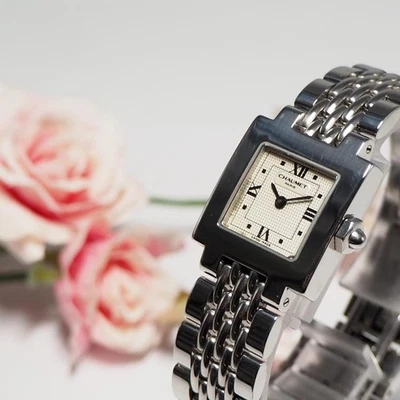 Orologio da donna CHAUMET Style Carre in buone condizioni CHAUMET, 17374 - Immagine 1 di 4