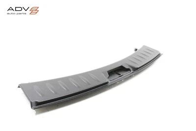 Jaguar E-Pace 2018-2020 maletero pestillo bloqueo umbral placa rasguño moldura cubierta OEM Foto 1 de 4