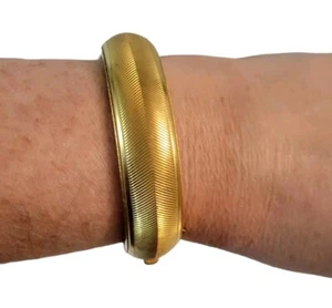 Vintage Goldtone Textured Hinged Bracelet 3" READ - Picture 1 of 9