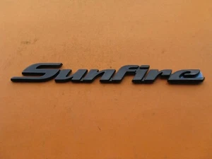 00 01 02 03 04 05 PONTIAC SUNFIRE SIDE DOOR EMBLEM LOGO BADGE SIGN SYMBOL A32548 - Picture 1 of 4