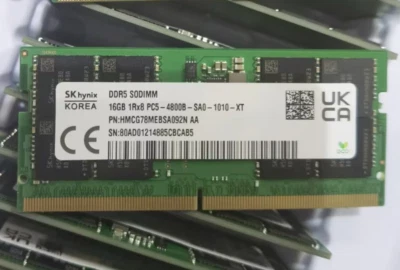 Hynix DDR5 16GB PC5-38400 SO-DIMM HMCG78MEBSA092N Equivalent Laptop Memory RAM - Image 1 of 4