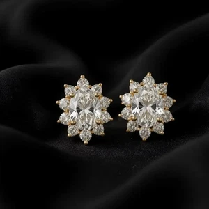 2.20 Ct Oval-Cut G/VS1 Lab Grown Diamond Halo Stud Earring 14k Yellow Gold - Picture 1 of 5