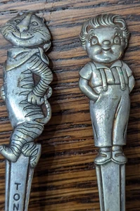VTG Tony the Tiger and Campbell Soup Child Collector Spoons Silver Plate - Picture 1 of 3